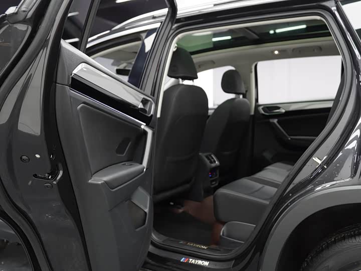 Фото 18 - Volkswagen Tayron