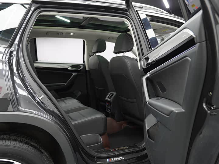 Фото 20 - Volkswagen Tayron