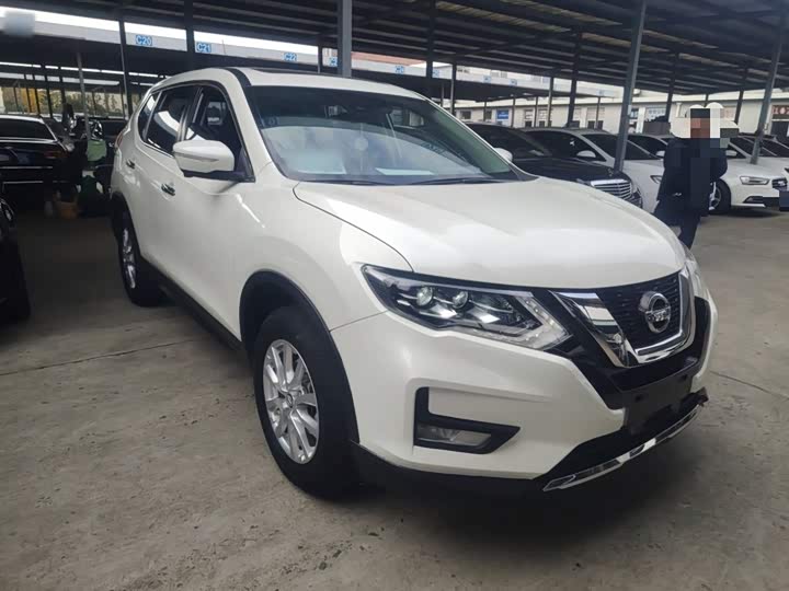 Фото 4 - Nissan X-Trail