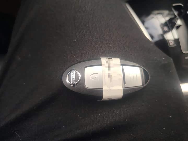 Фото 9 - Nissan X-Trail