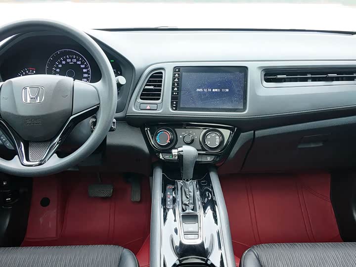 Фото 13 - Honda Vezel