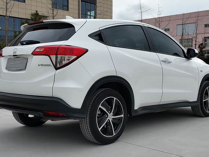 Фото 4 - Honda Vezel