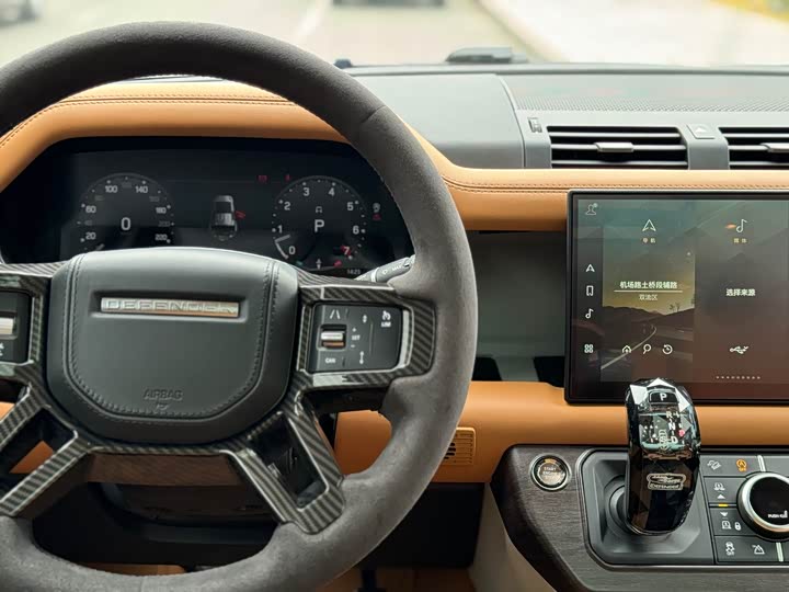 Фото 12 - Land Rover Defender