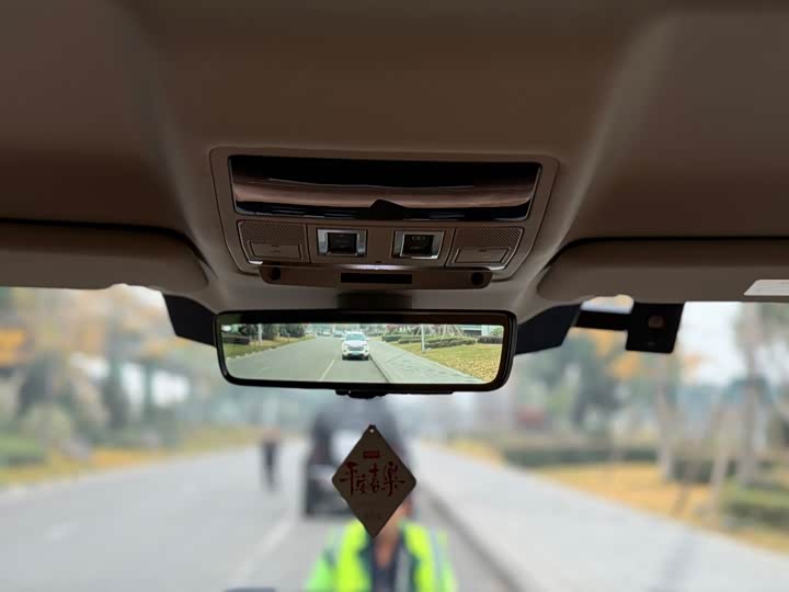 Фото 13 - Land Rover Defender