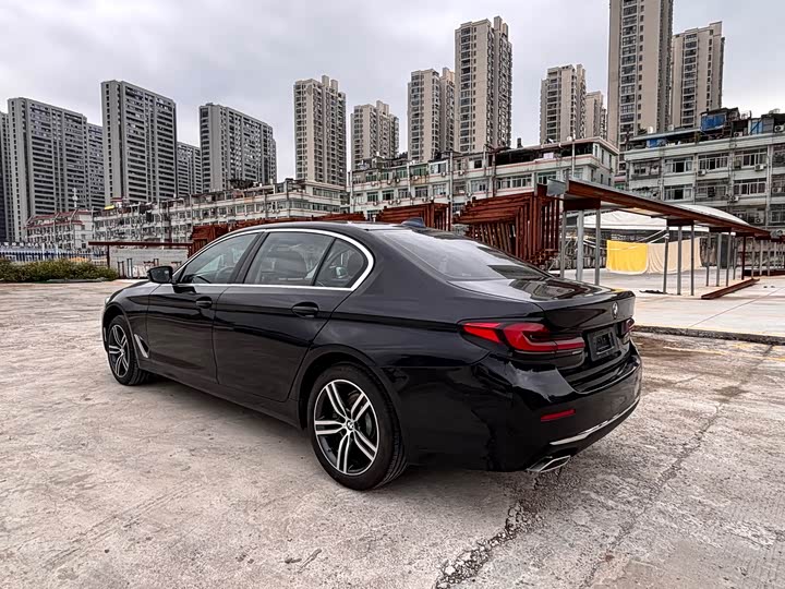Фото 8 - BMW 5 Series