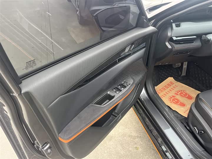 Фото 13 - Changan UNI-V