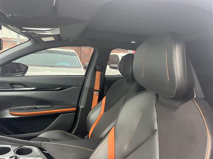 Фото 15 - Changan UNI-V