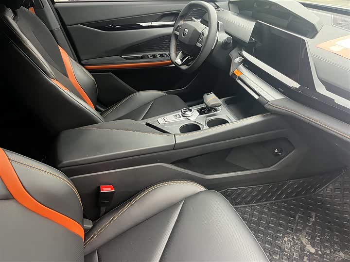 Фото 23 - Changan UNI-V