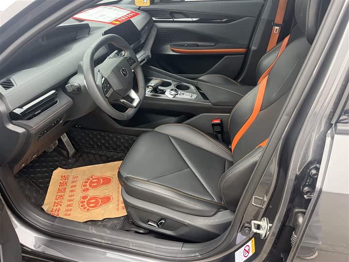 Фото 30 - Changan UNI-V