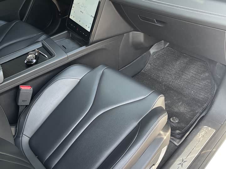 Фото 14 - XPeng G3