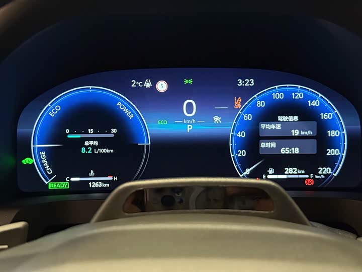 Фото 11 - Toyota Alphard