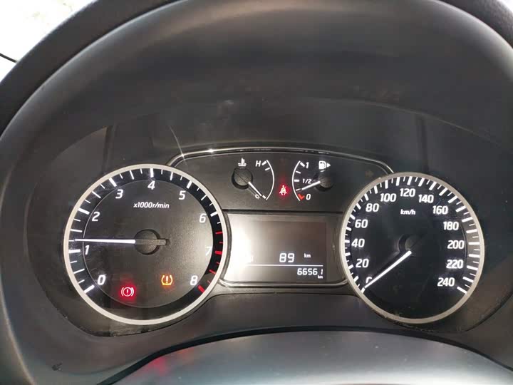 Фото 4 - Nissan Sylphy