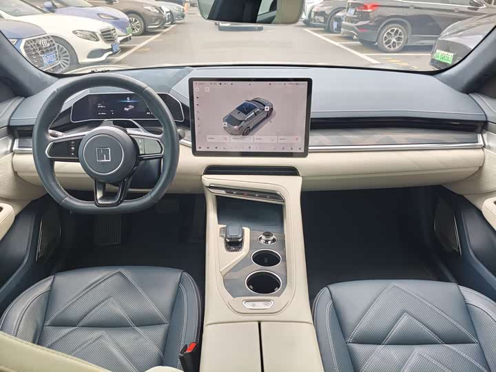 Фото 11 - Zeekr 001