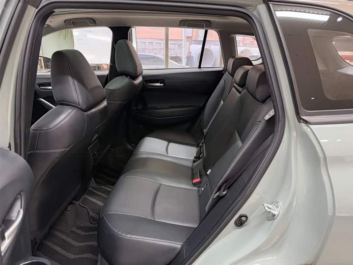 Фото 18 - Toyota Corolla Cross