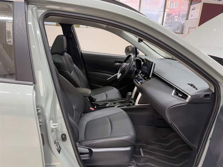 Фото 21 - Toyota Corolla Cross