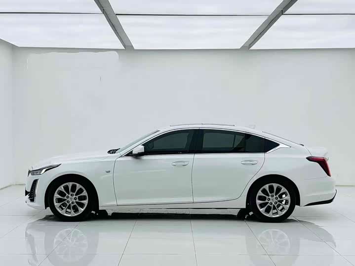 Фото 7 - Cadillac CT5