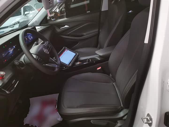 Фото 15 - Buick Verano