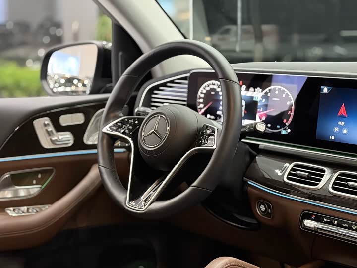 Фото 10 - Mercedes-Benz GLE-Class