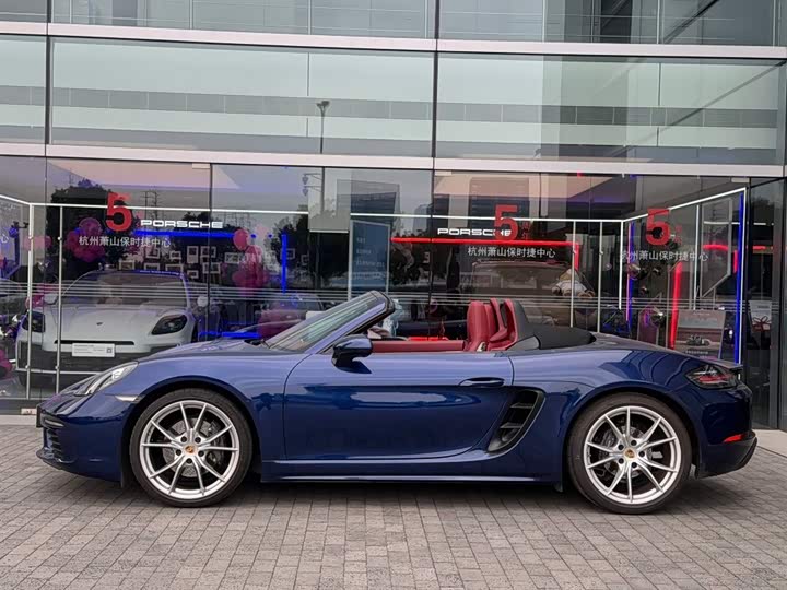 Фото 3 - Porsche 718