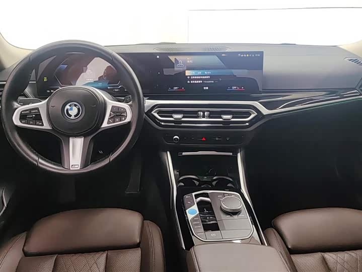 Фото 12 - BMW i3