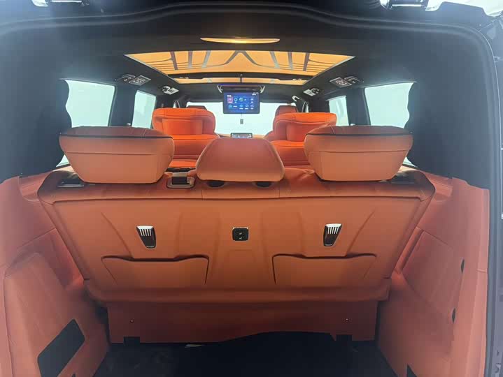 Фото 9 - Mercedes-Benz Vito