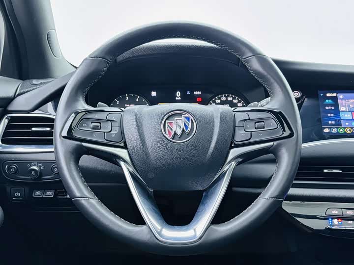 Фото 10 - Buick Enclave