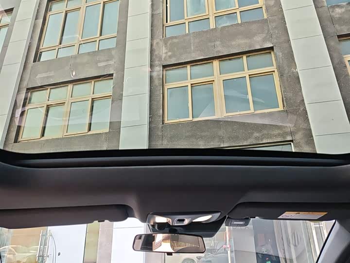 Фото 8 - Changan UNI-V