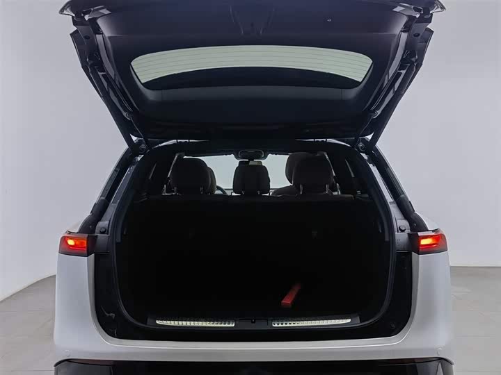 Фото 16 - XPeng G9