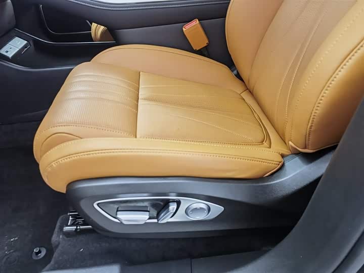 Фото 20 - XPeng G9