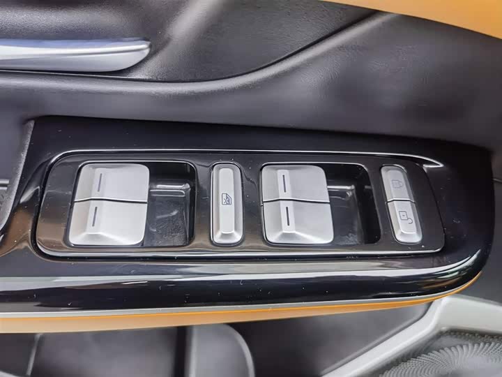 Фото 9 - XPeng G9