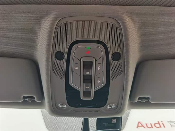 Фото 20 - Audi A4