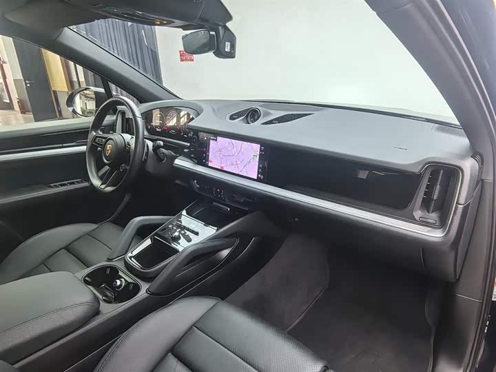 Фото 23 - Porsche Cayenne