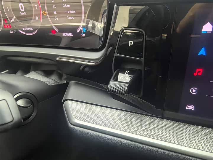 Фото 25 - Porsche Cayenne