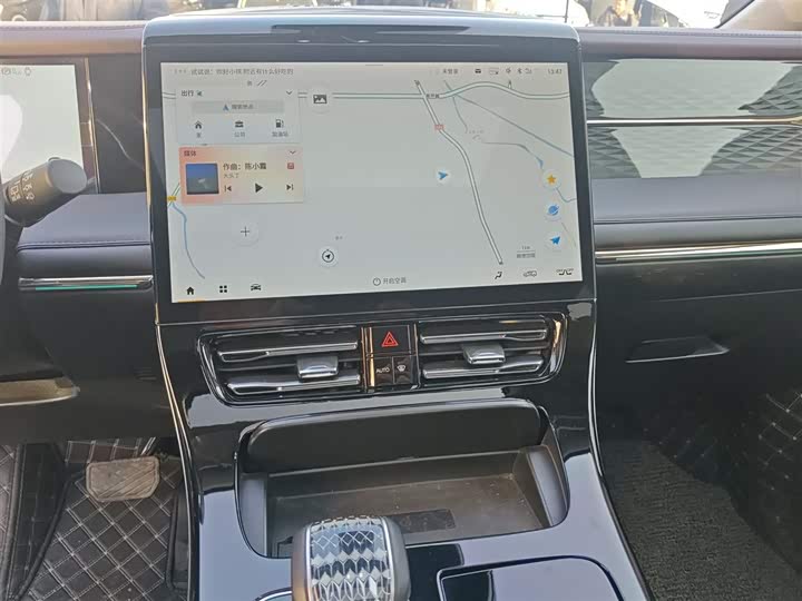 Фото 13 - GAC Trumpchi M8