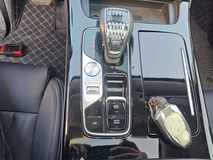 Фото 14 - GAC Trumpchi M8