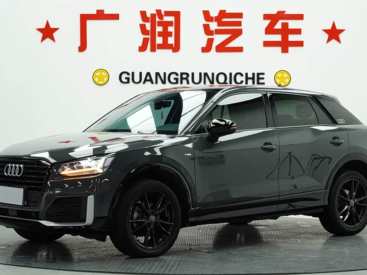 Фото 1 - Audi Q2L