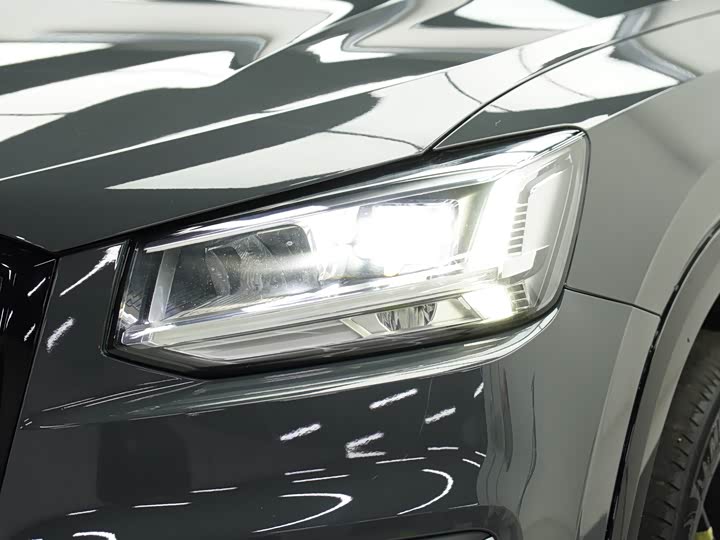 Фото 7 - Audi Q2L