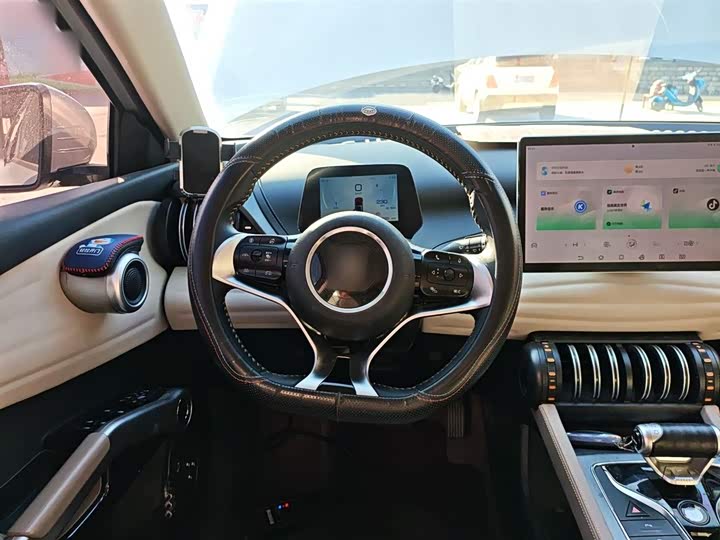 Фото 11 - BYD Yuan Plus