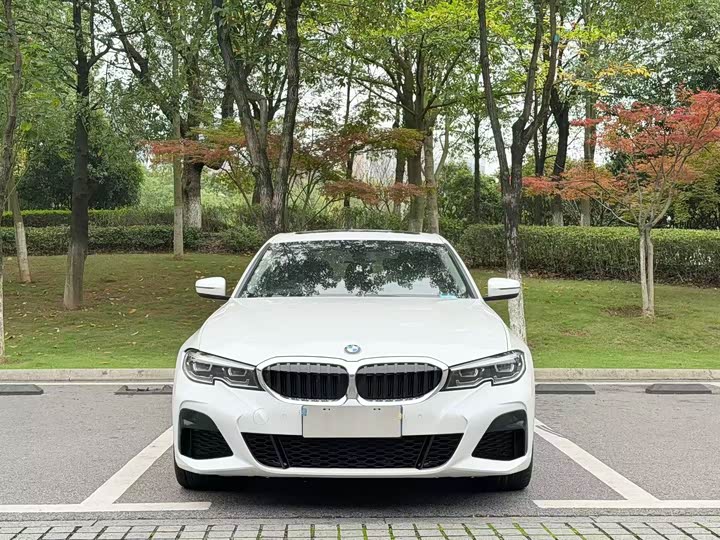 Фото 2 - BMW 3 Series