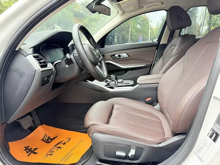 Фото 4 - BMW 3 Series