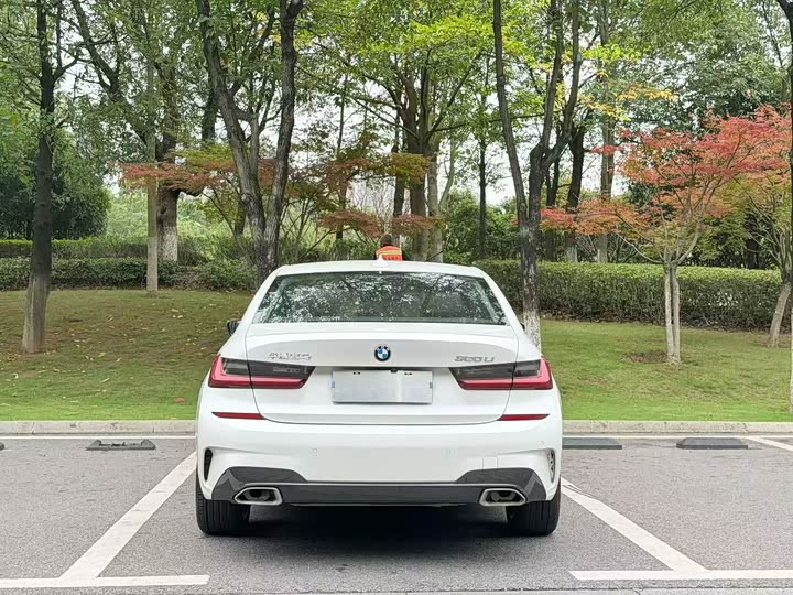 Фото 8 - BMW 3 Series