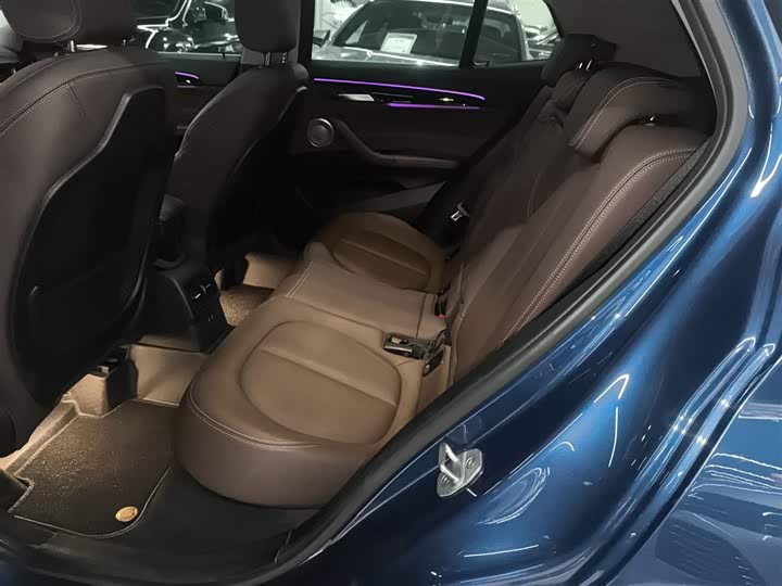 Фото 14 - BMW X2