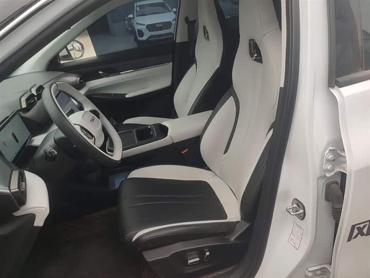 Фото 7 - Dongfeng Aeolus L7