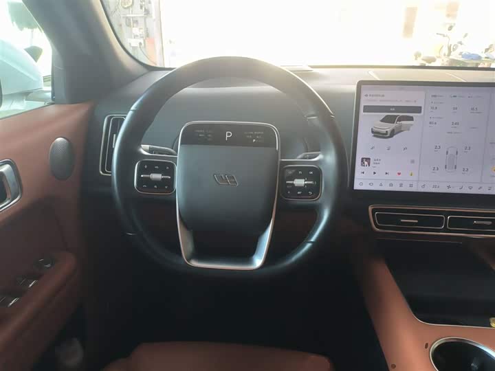 Фото 11 - LiXiang L7