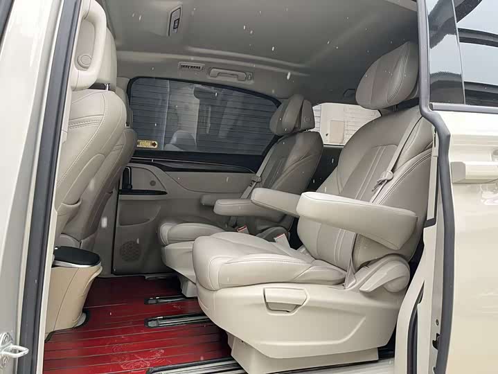 Фото 17 - Buick GL8 ES