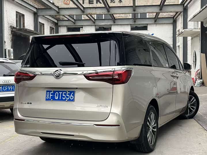 Фото 5 - Buick GL8 ES