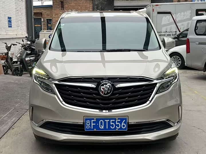 Фото 6 - Buick GL8 ES