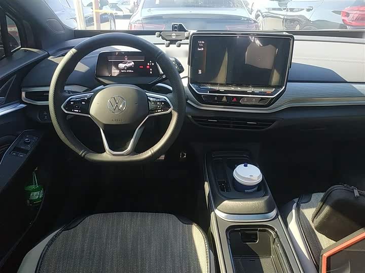 Фото 11 - Volkswagen ID.4 Crozz