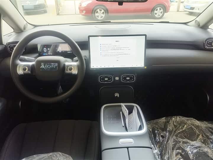 Фото 10 - GAC Aion UT