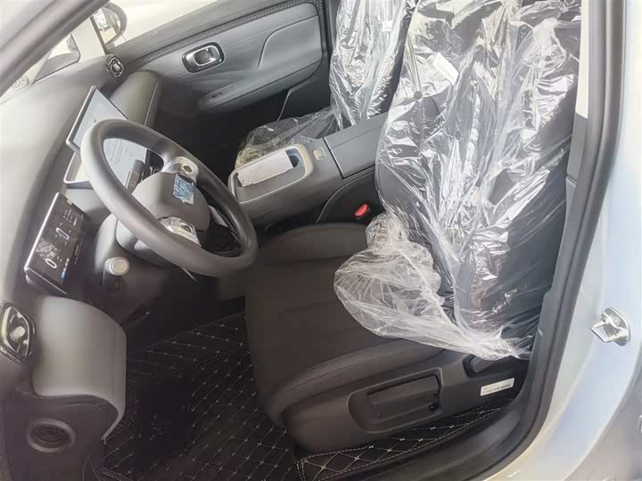 Фото 15 - GAC Aion UT